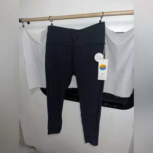 VUORI Everyday Leggings NWT - Black